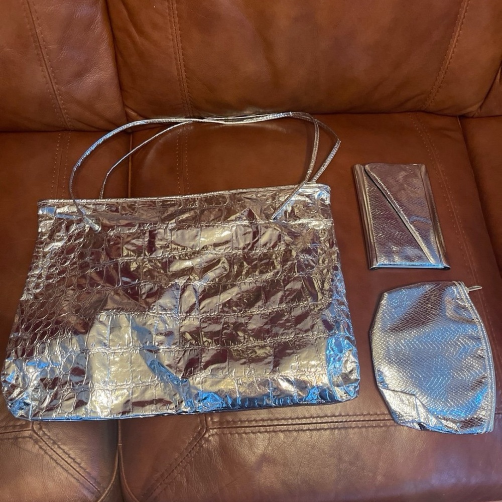 EUC Silver Foil Purse (3 pc set) - Picture 2 of 7